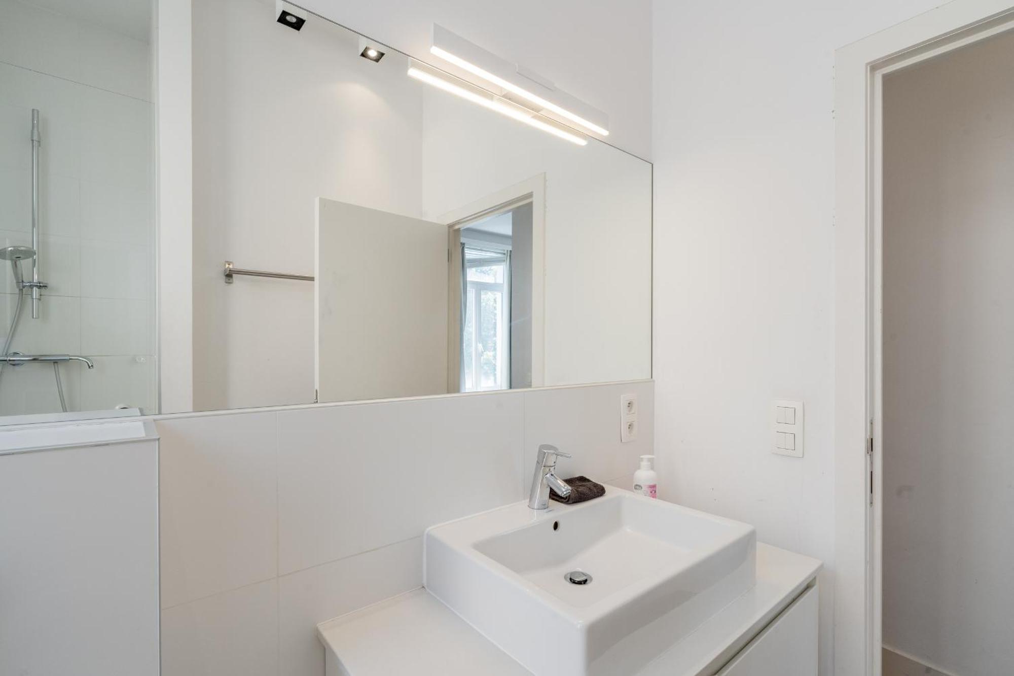Beautiful Modern Apartment In The Heart Of Αμβέρσα Εξωτερικό φωτογραφία
